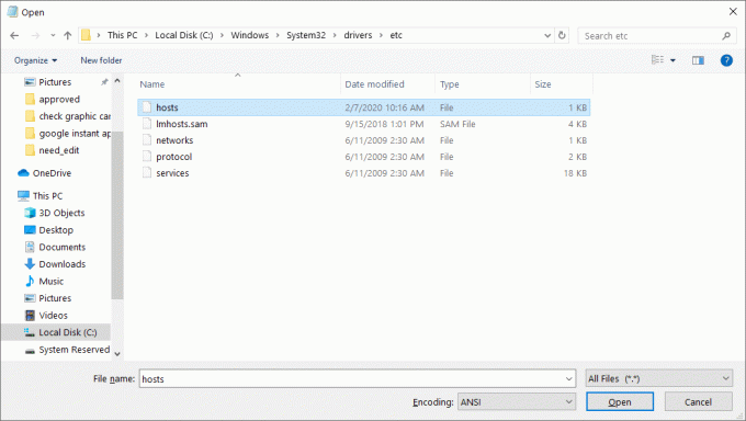 deschideți Windows Hosts File în Notepad