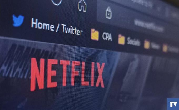 Netflix скоро будет взимать дополнительную плату за использование Netflix вне дома